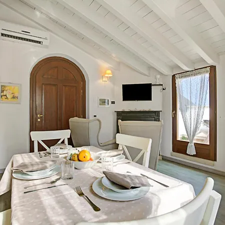 Cascina Crocelle With View And Shared Pool Фермерский дом *