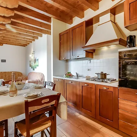 Фермерский дом Cascina Crocelle With View And Shared Pool *