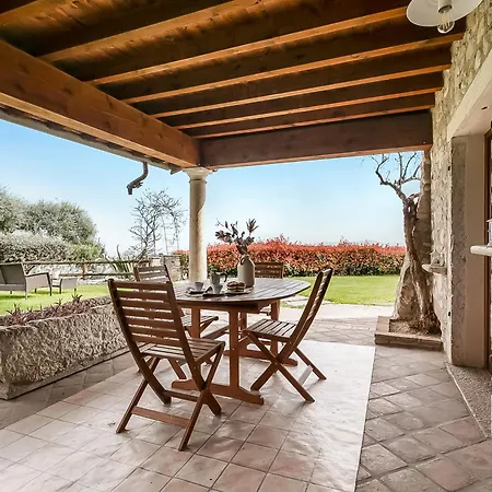 Cascina Crocelle With View And Shared Pool Farm stay *