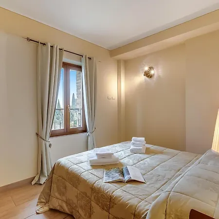 Cascina Crocelle With View And Shared Pool Padenghe sul Garda