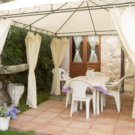 Cascina Crocelle With View And Shared Pool * Padenghe sul Garda