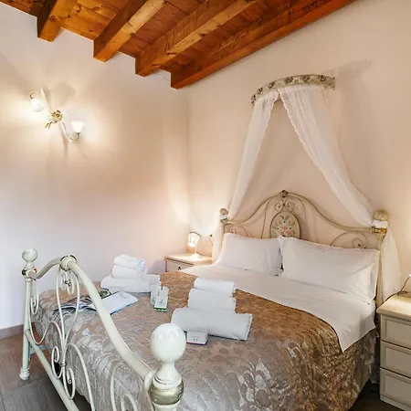 Farma Cascina Crocelle - View And Heated Pool Padenghe sul Garda