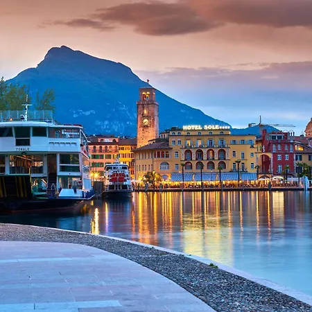 Cascina Crocelle With View And Shared Pool Padenghe sul Garda