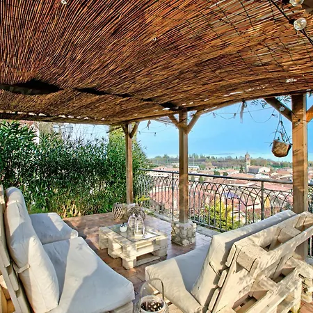 Cascina Crocelle With View And Shared Pool