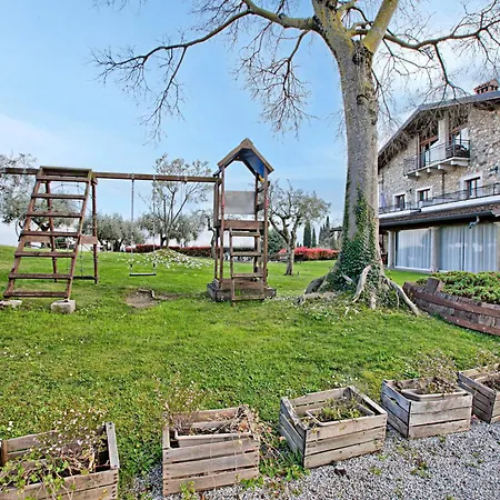 Cascina Crocelle With View And Shared Pool Farm stay *