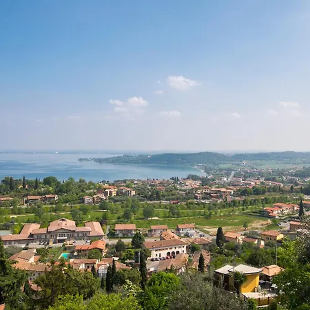 Cascina Crocelle With View And Shared Pool Farm stay *