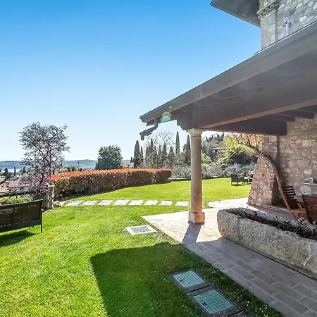 Cascina Crocelle With View And Shared Pool Feriegård Padenghe sul Garda